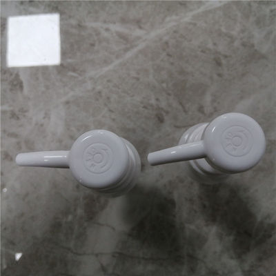 Setiap Warna 33mm 4cc Dosage Sanitizer Dispenser Pump Multi Use
